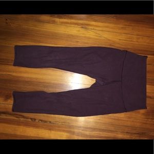 Comfy lululemon Capri pants